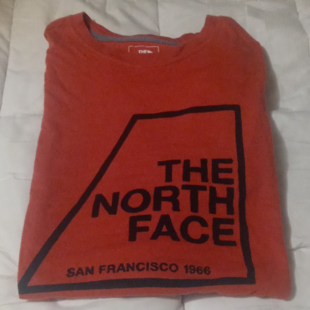 The Northface tee shirt